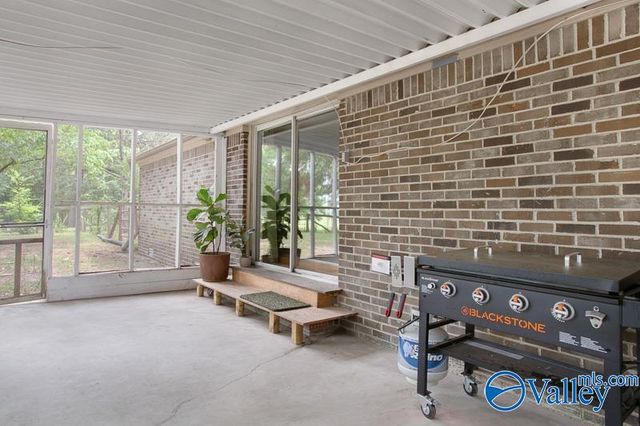 52 N Timber Gap Circle, Hartselle, AL 35640