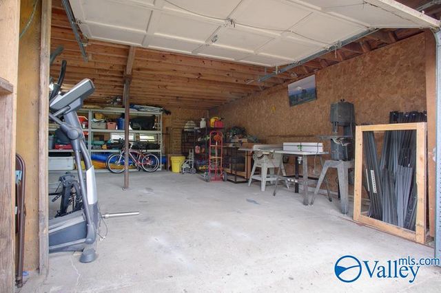 52 N Timber Gap Circle, Hartselle, AL 35640