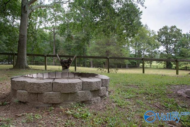 52 N Timber Gap Circle, Hartselle, AL 35640