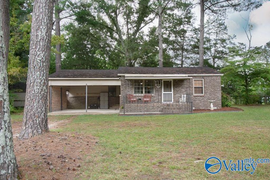 52 N Timber Gap Circle, Hartselle, AL 35640
