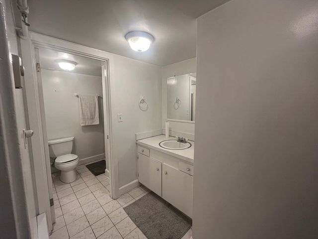 57 Mount Vernon St G2, Boston, MA 02108