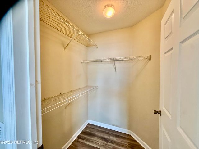 8550 TOUCHTON Road 926, Jacksonville, FL 32216