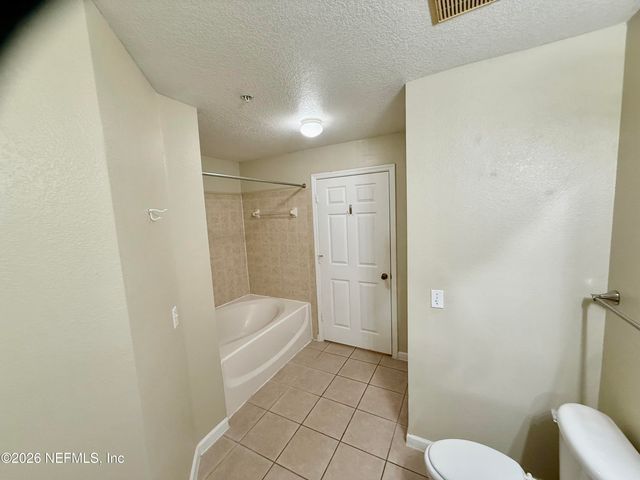 8550 TOUCHTON Road 926, Jacksonville, FL 32216