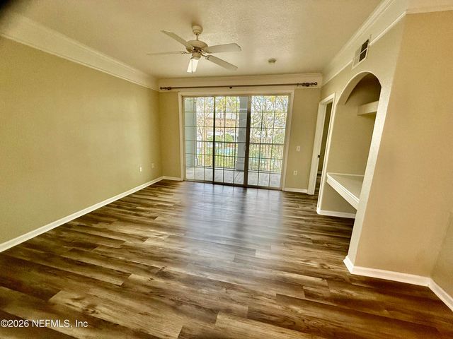 8550 TOUCHTON Road 926, Jacksonville, FL 32216