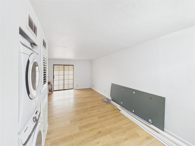 11130 Stratford Drive 325, Oklahoma City, OK 73120