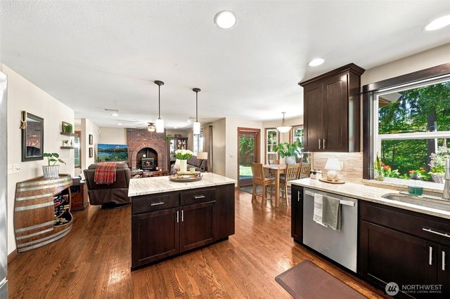 19917 Church Lake Rd E, Bonney Lake, WA 98391