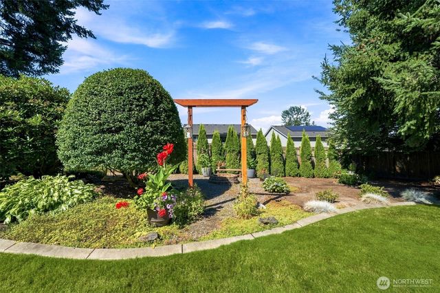 19917 Church Lake Rd E, Bonney Lake, WA 98391