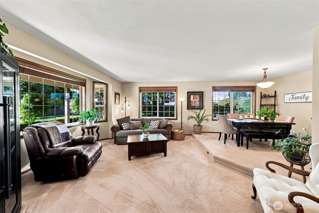 19917 Church Lake Rd E, Bonney Lake, WA 98391