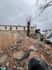 97 Lily St, Paterson City, NJ 07522