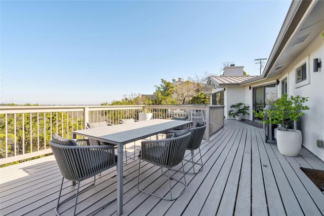 1000 Redbud TRL, West Lake Hills, TX 78746