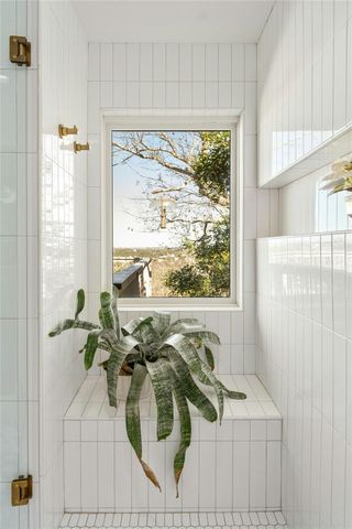 1000 Redbud TRL, West Lake Hills, TX 78746