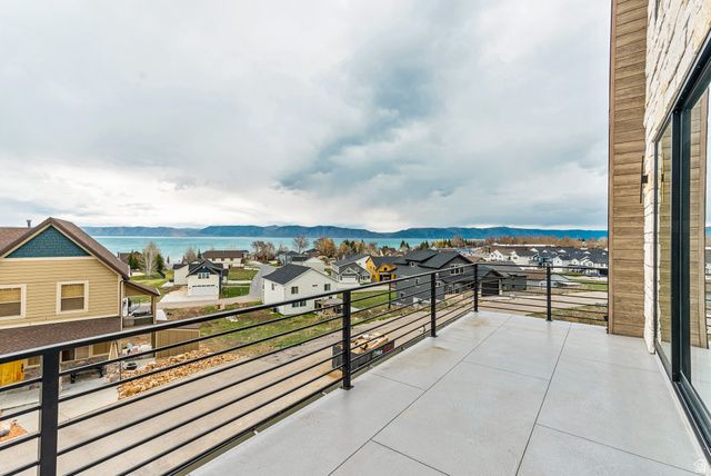 681 N LOCHWOOD DR, Garden City, UT 84028