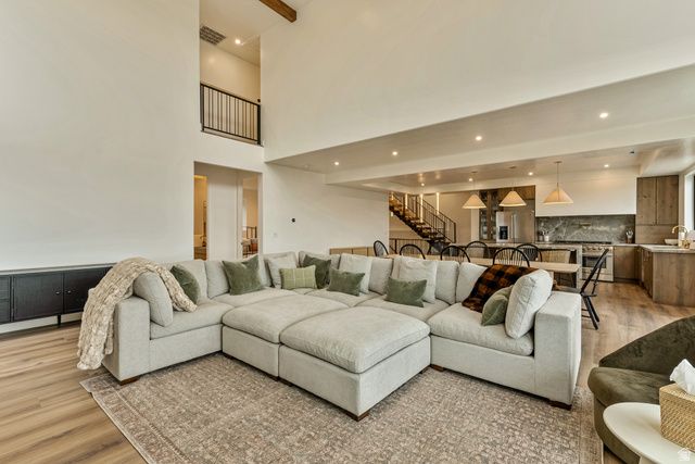 681 N LOCHWOOD DR, Garden City, UT 84028