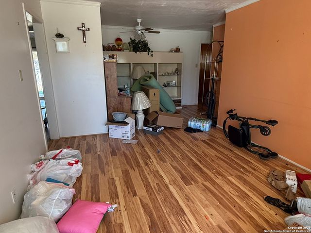 131 Baywell Dr, San Antonio, TX 78227