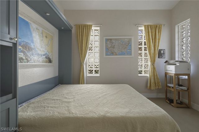 9515 Mariners Cove LN, Fort Myers, FL 33919