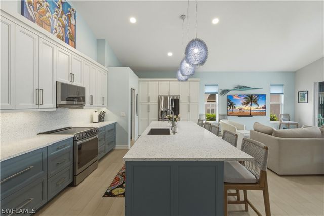 9515 Mariners Cove LN, Fort Myers, FL 33919