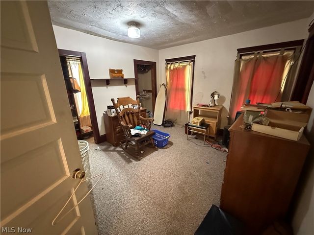 76 S Schenley Avenue, Youngstown, OH 44509
