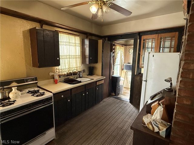 76 S Schenley Avenue, Youngstown, OH 44509