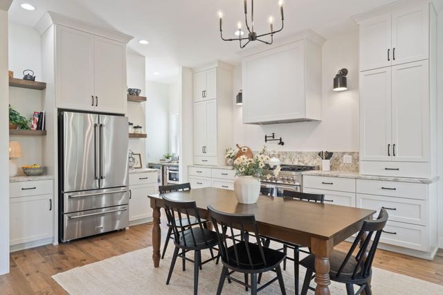 893 Hidden Springs Lane, Reeds Spring, MO 65737