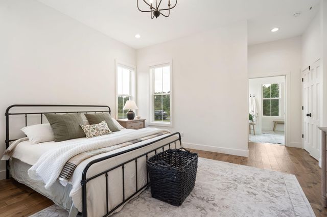 893 Hidden Springs Lane, Reeds Spring, MO 65737