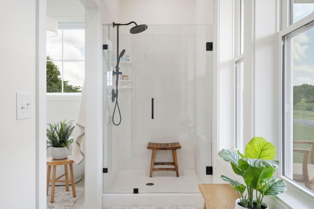 893 Hidden Springs Lane, Reeds Spring, MO 65737