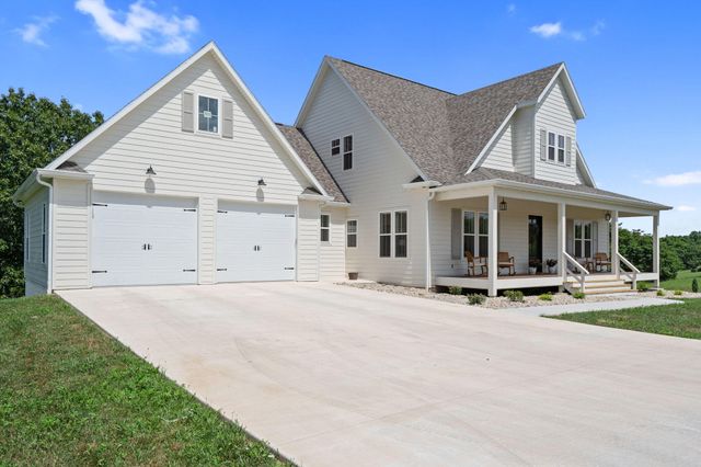 893 Hidden Springs Lane, Reeds Spring, MO 65737