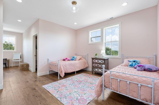 893 Hidden Springs Lane, Reeds Spring, MO 65737