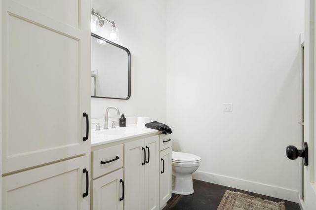 893 Hidden Springs Lane, Reeds Spring, MO 65737