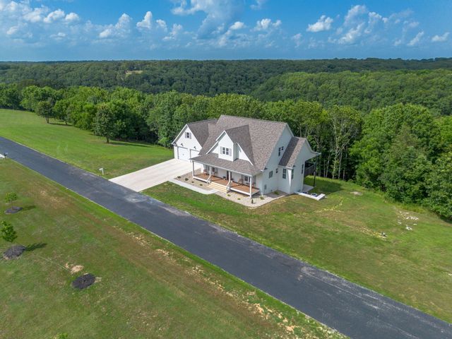 893 Hidden Springs Lane, Reeds Spring, MO 65737