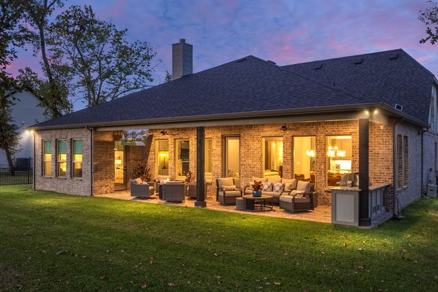 219 Saint Andrews Drive, Mabank, TX 75156