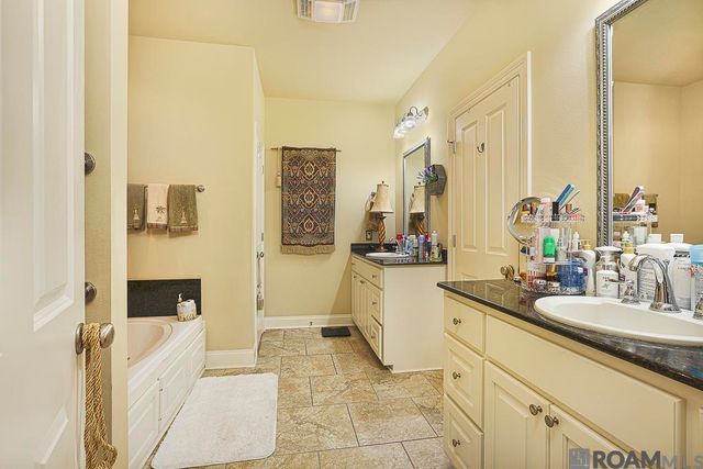 18008 Willow Trail Dr, Baton Rouge, LA 70817