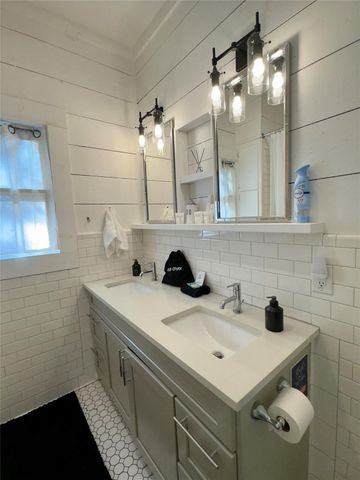 2018 Columbus Avenue, Waco, TX 76701