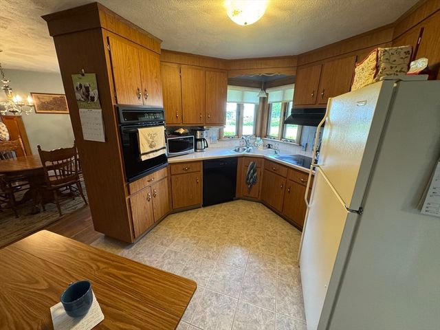 50 Baltic Ave, Brockton, MA 02302