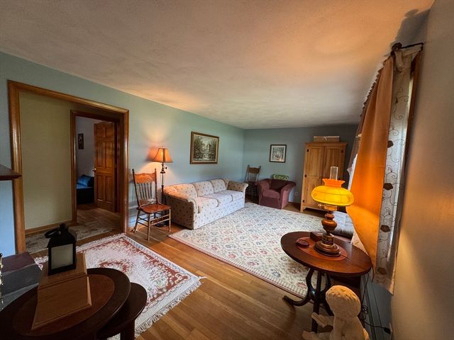 50 Baltic Ave, Brockton, MA 02302