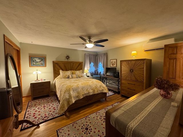 50 Baltic Ave, Brockton, MA 02302