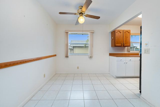 560 Brittany L, Delray Beach, FL 33446