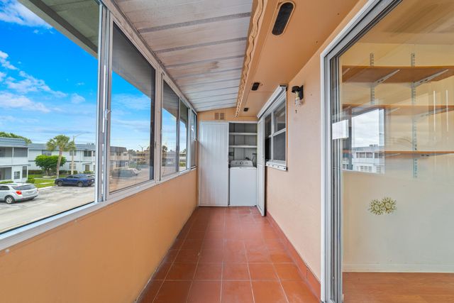 560 Brittany L, Delray Beach, FL 33446