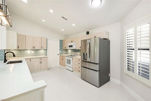 12801 Maiden Cane LN, Bonita Springs, FL 34135