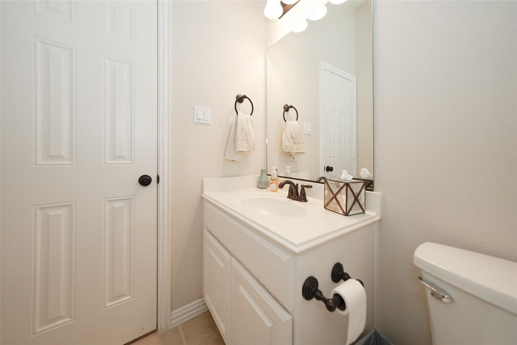 Image 26 of property listing at 27827 Walsh Crossing Drive, Katy, TX 77494