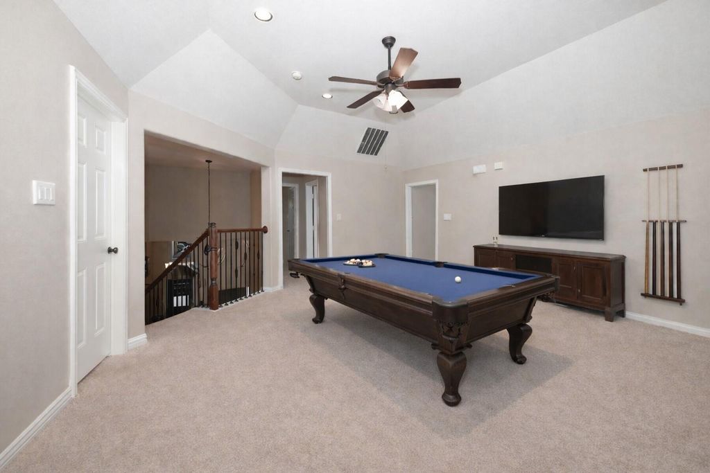 Image 30 of property listing at 27827 Walsh Crossing Drive, Katy, TX 77494