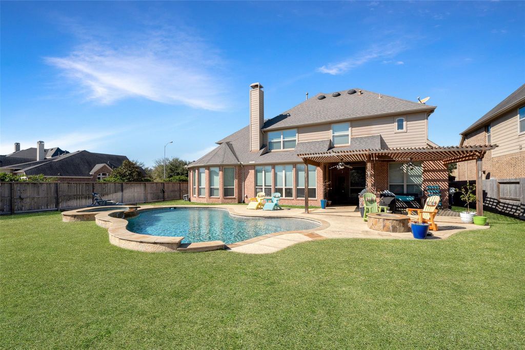 Image 45 of property listing at 27827 Walsh Crossing Drive, Katy, TX 77494