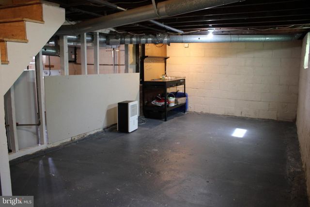 517 W RACE ST W ST W, Millville, NJ 08332