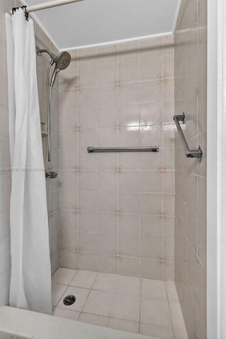 1871 SW 23rd St, Miami, FL 33145