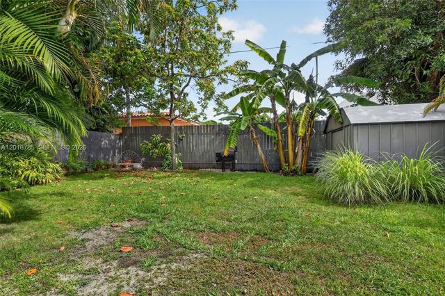 1871 SW 23rd St, Miami, FL 33145