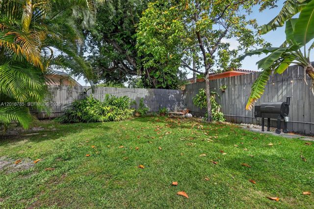 1871 SW 23rd St, Miami, FL 33145