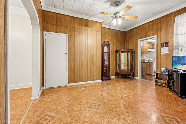 35 Melrose Street, New York City, NY 11206