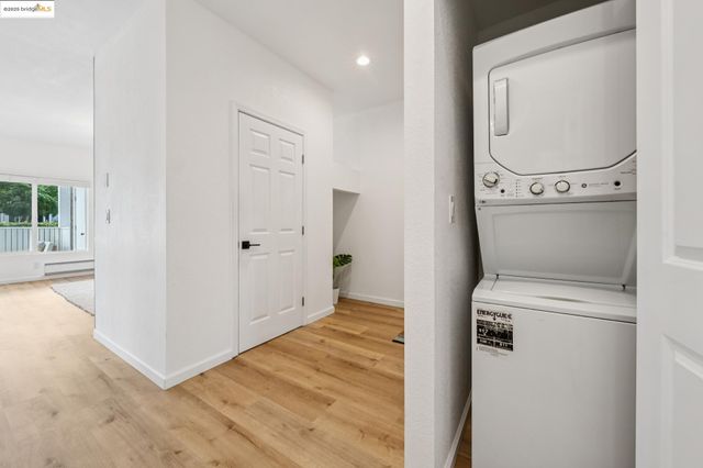 93 Bayside Ct, Richmond, CA 94804