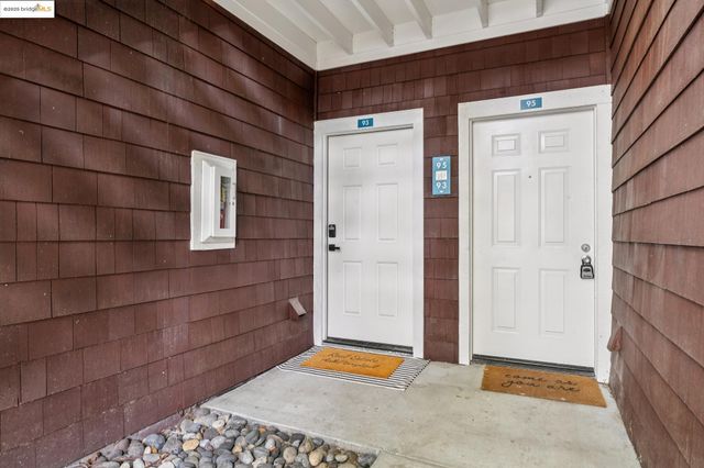 93 Bayside Ct, Richmond, CA 94804