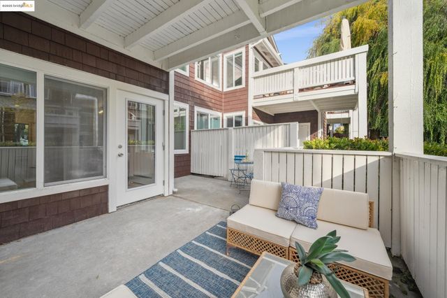 93 Bayside Ct, Richmond, CA 94804