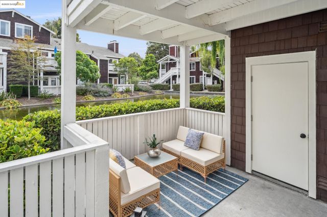 93 Bayside Ct, Richmond, CA 94804